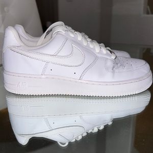 Nike Air Force 1 White Size 9 women’s